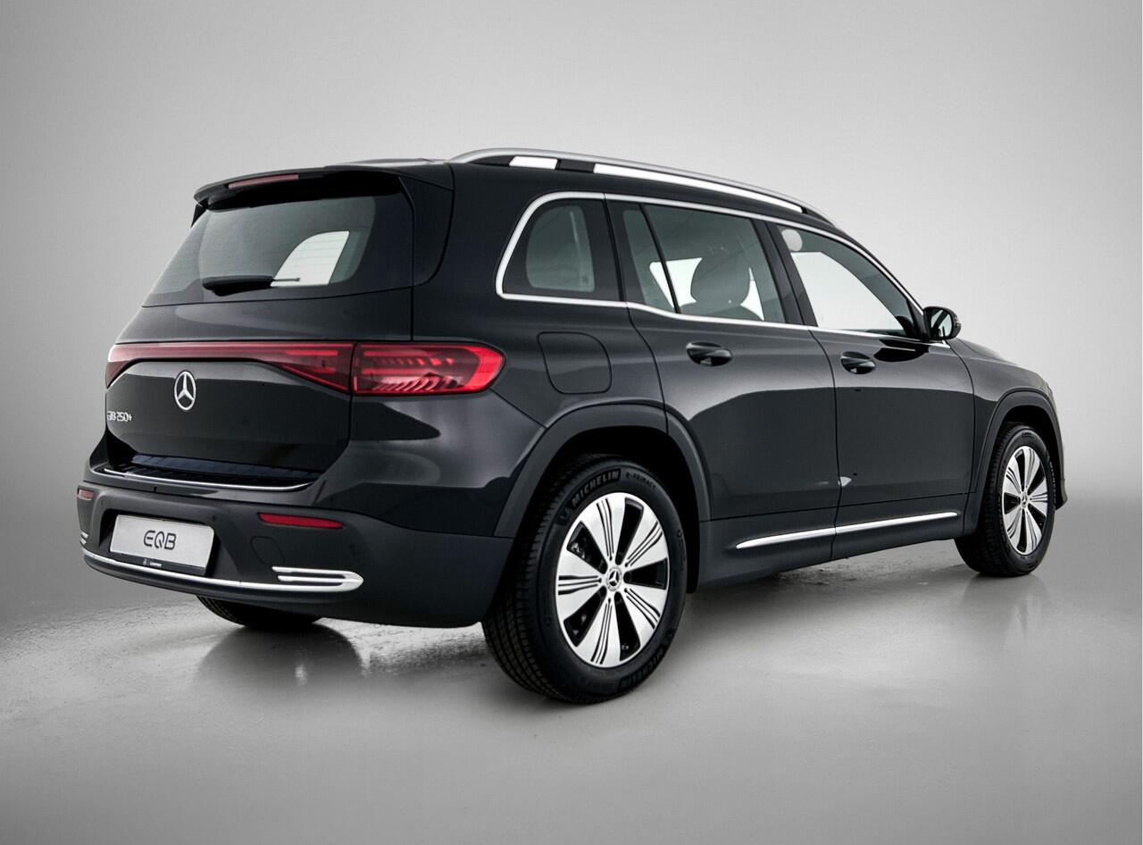 Mercedes-Benz EQB 250+ Business Solution 71 kWh | Parkeerpakket met achteruitrijcamera | Verwarmde stoelen voor | Extra USB-poorten | EASY PACK achterklep | Zitcomfortpakket | Sfeerverlichting | Licht- en zicht pakket |