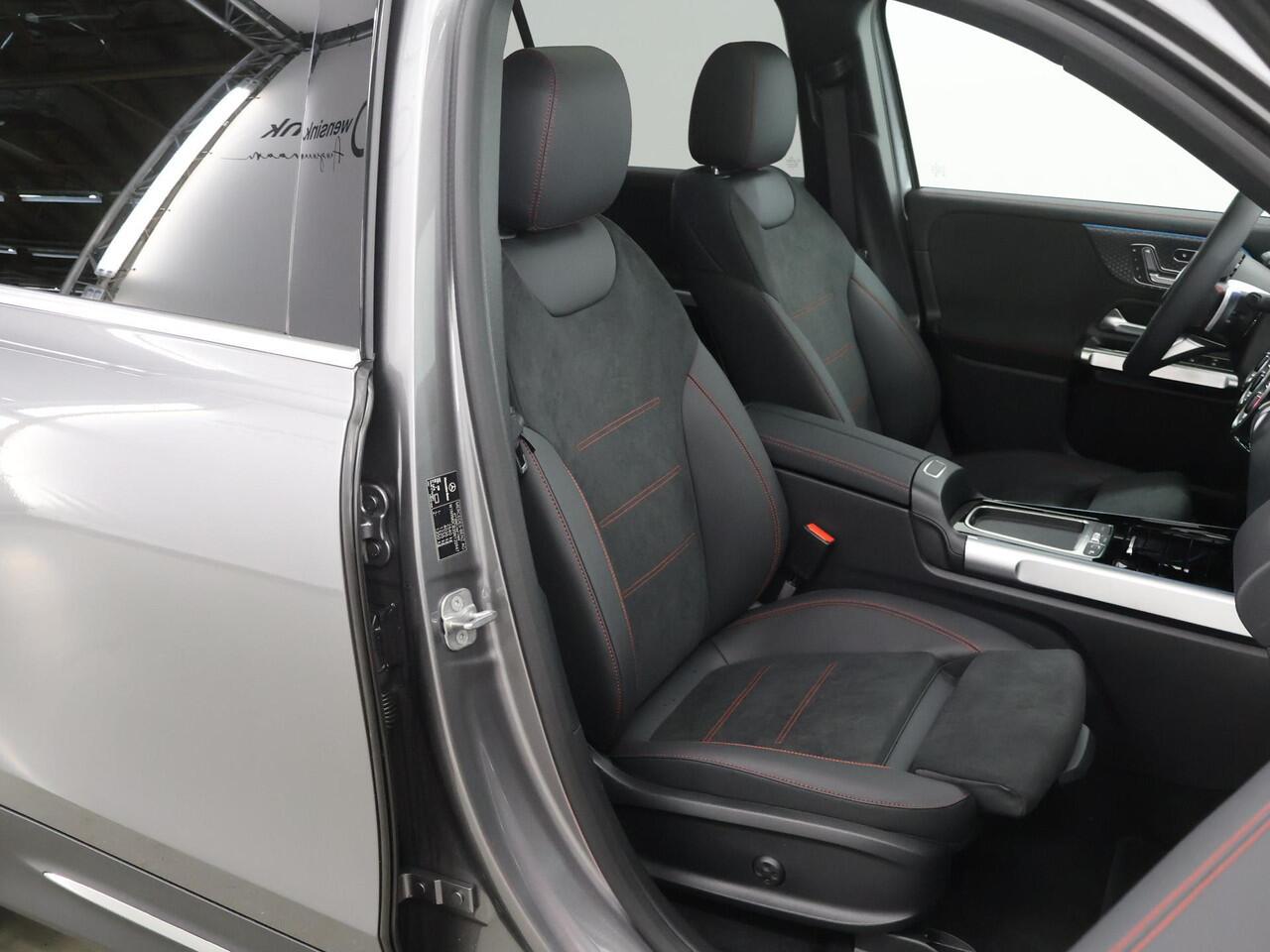 Mercedes-Benz EQB 250+ AMG Line | Night | Panoramadak | Head-up Display | Burmester | Sfeerverlichting | 360 Camera | Memory Stoelen |