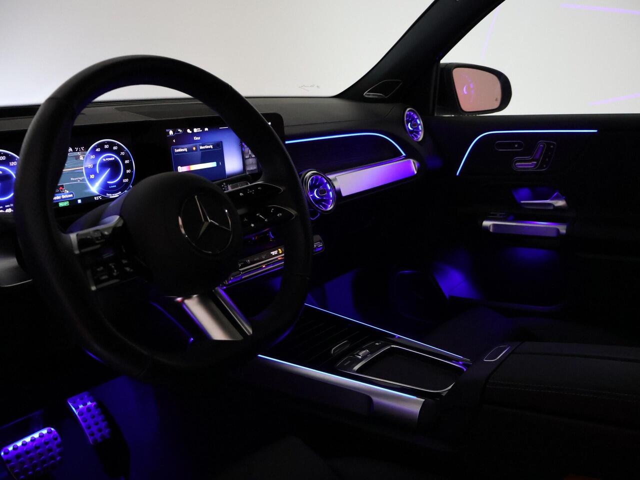 Mercedes-Benz EQB 350 4MATIC 292 PK 7-PERS. AMG LINE 67 kWh + LEDER | 360 CAMERA | PANORAMA | SFEERVERLICHTING