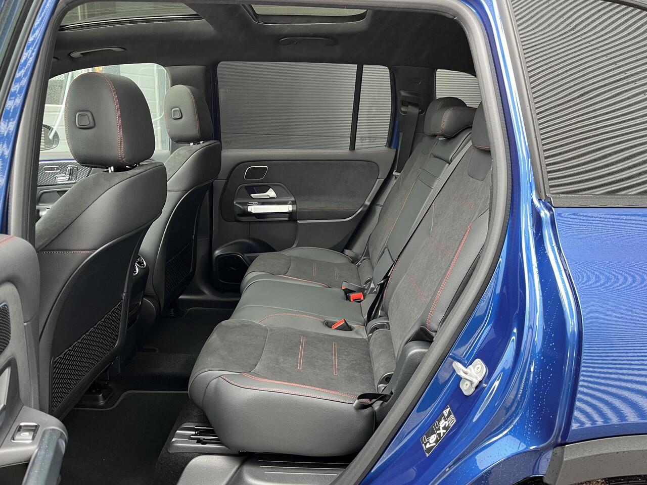 Mercedes-Benz EQB 250+ AMG Line | Rijassistentiepakket | Premium Pakket | Night Pakket | Winter Pakket | Panoramadak | Trekhaak | Elektrisch Verstelbare Stoelen + Memory | Burmester Surround Sound | 360° Camera | Head-up Display | Apple CarPlay | Android Auto