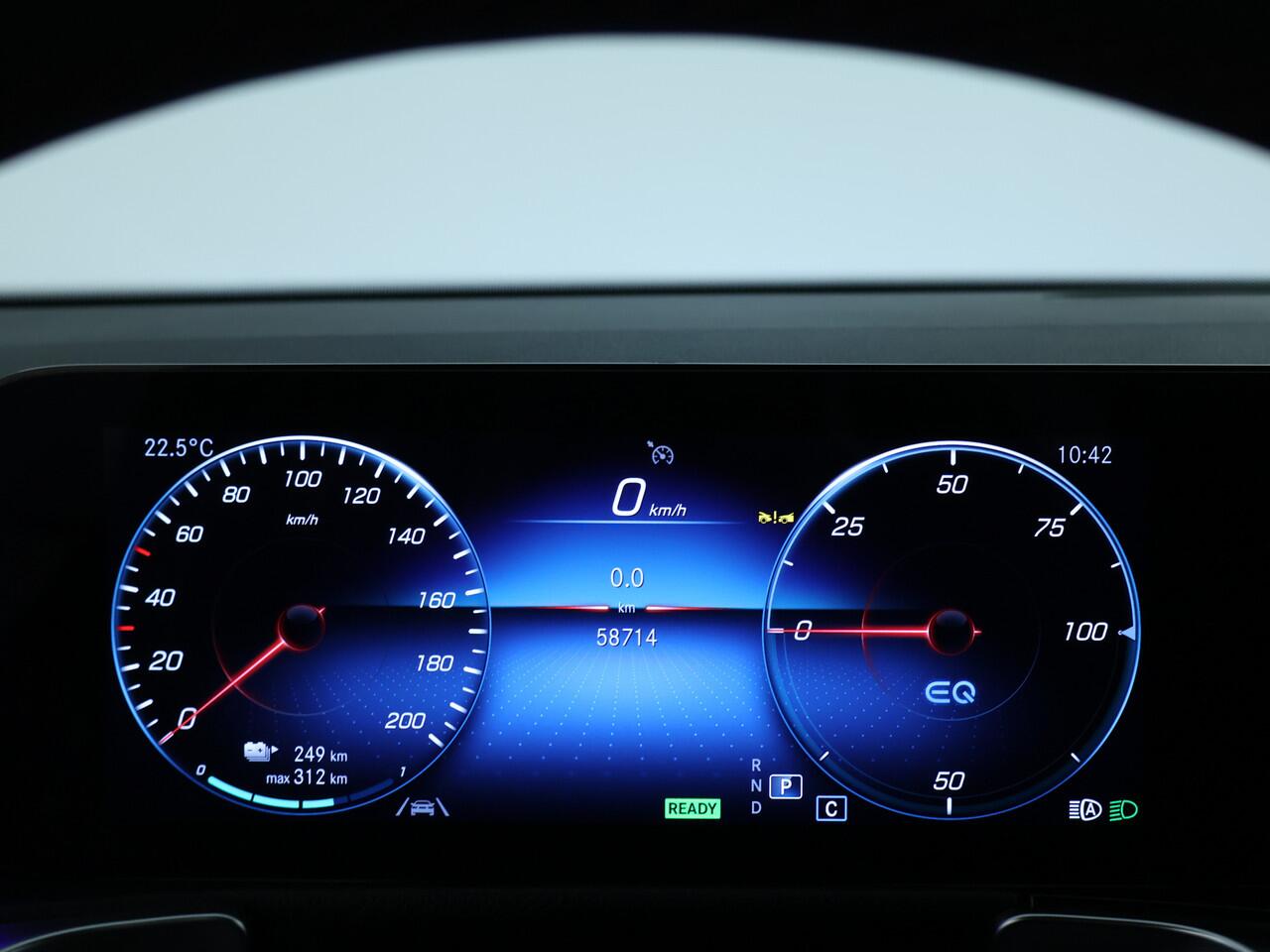 Mercedes-Benz EQB 250 AMG Line 67 kWh | AMG Line | Achteruitrijcamera | EASY PACK achterklep | MBUX augmented reality voor navigatie | Inclusief 48 maanden MB Certified garantie voor Europa.