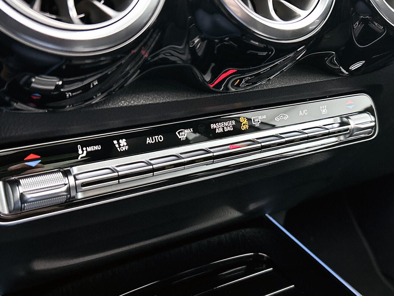 Mercedes-Benz EQB 250+ Business Solution AMG 7p. 71 kWh | Derde zitrij | Nightpakket | Smartphone integratie | Panoramaschuifdak | Memorypakket | Augmented Reality navigatie | Head-up display | 360° camera |