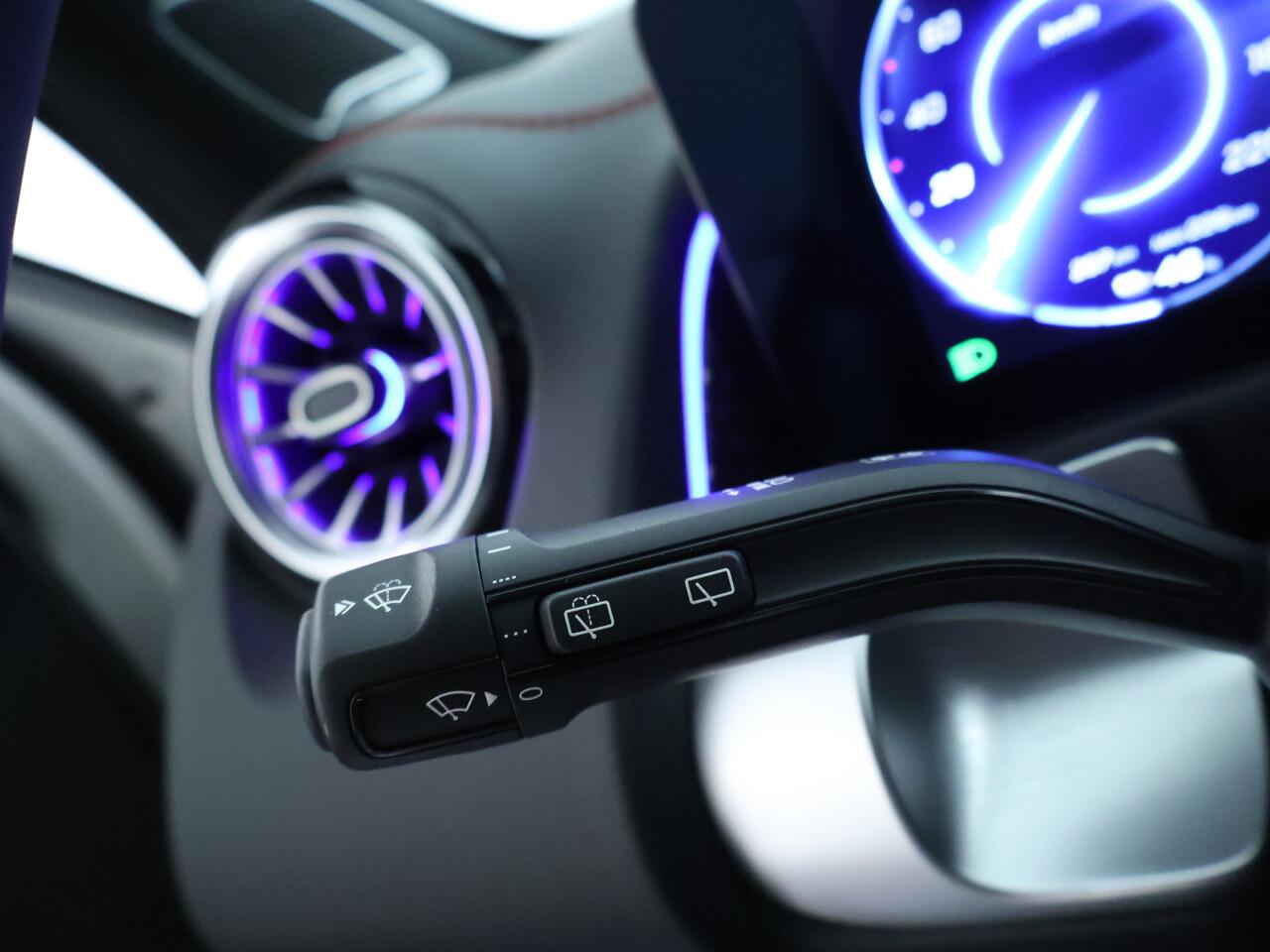 Mercedes-Benz EQB 250+ Business Solution AMG Line 7p. 71 kWh | Premium pakket | GUARD 360° Voertuigbescherming Plus | Parkeerpakket met 360°-camera | EASY PACK achterklep | Burmester Surround Sound systeem | Head-up display |