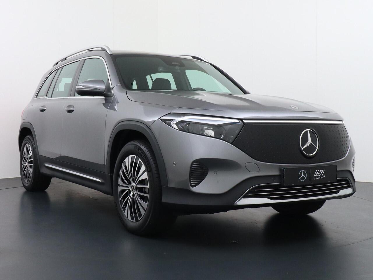 Mercedes-Benz EQB 250+ Business Solution Luxury 71 kWh Accu | Distronic Cruise Control | Panorama - Schuifdak | Memorystoelen | Trekhaak Wegklapbaar | Apple Carplay & Android Auto | DAB+ Radio