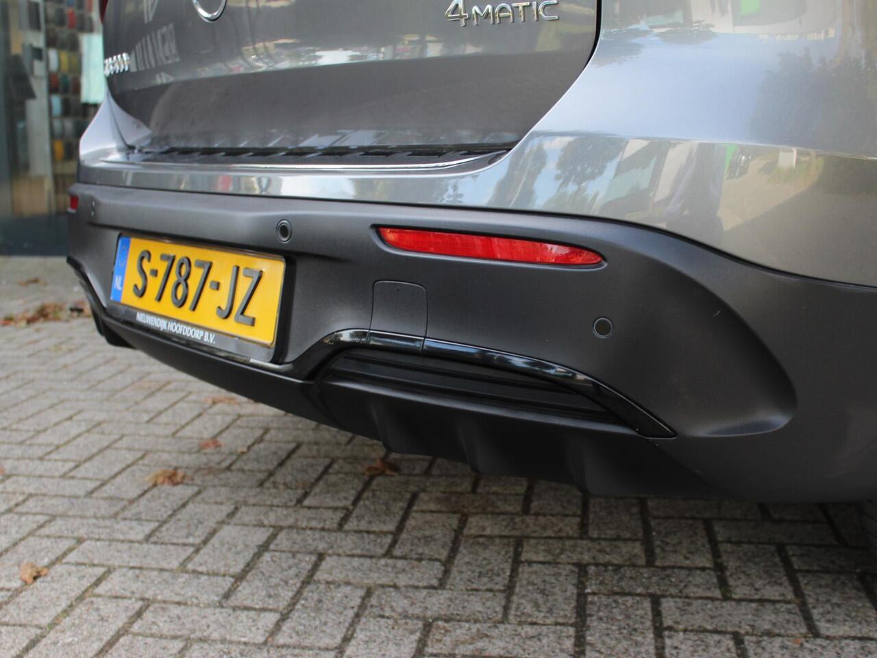 Mercedes-Benz EQB 300 4MATIC AMG Line 67 kWh / 23.000KM / PANO / NAVI / BLINDSPOT / 360 CAMERA / CLIMATE / STOELV. / E.L. ACHTERKLEP / PRIVACY GLASS / 18''