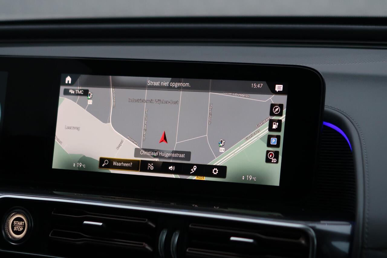 Mercedes-Benz EQC 400 4MATIC Business AMG 80 kWh PANO/ CAMERA/ LEDER/ TREKHAAK/ ETC.
