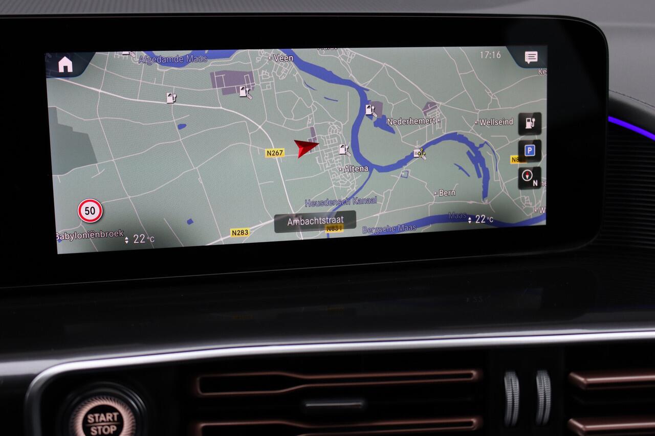 Mercedes-Benz EQC 400 4MATIC AMG Line 80 kWh | Netto 41.000,- | Schuifdak | Distronic+ | HUD | Memory | Camera | Keyless Go | Rijassistentiepakket | Advanced Sound System | Zonnerollo's |