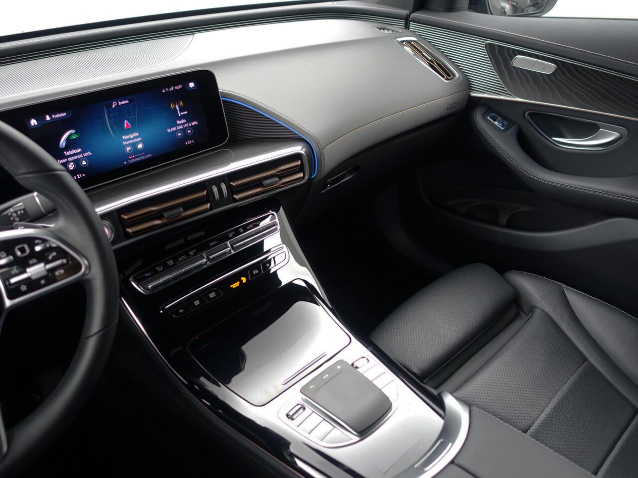 Mercedes-Benz EQC 400 4MATIC Night Edition 80 kWh Aut- Schuifdak, Sfeerverlichting, Standkachel, Park Assist, Park Pilot, Xenon Led, Carplay