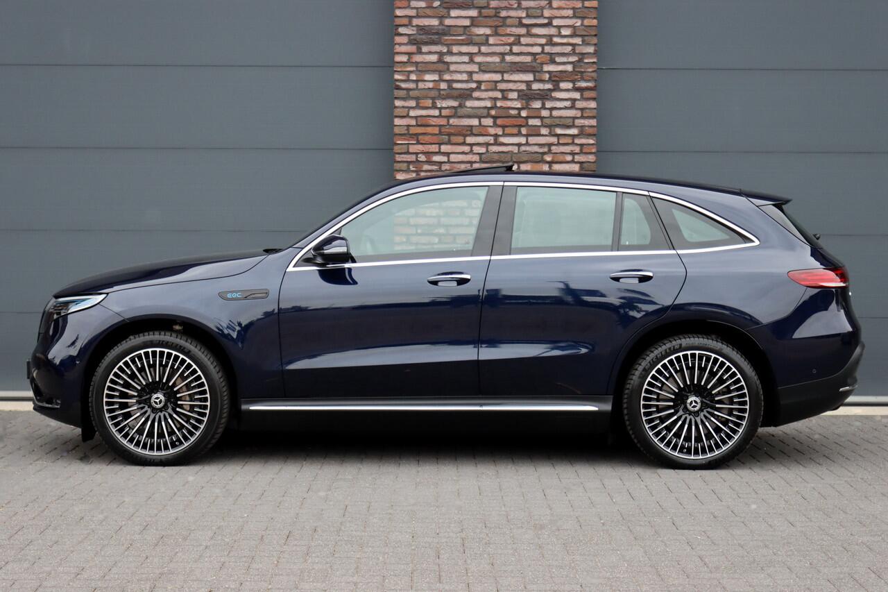 Mercedes-Benz EQC 400 4MATIC AMG Line 80 kWh | Netto 41.000,- | Schuifdak | Distronic+ | HUD | Memory | Camera | Keyless Go | Rijassistentiepakket | Advanced Sound System | Zonnerollo's |