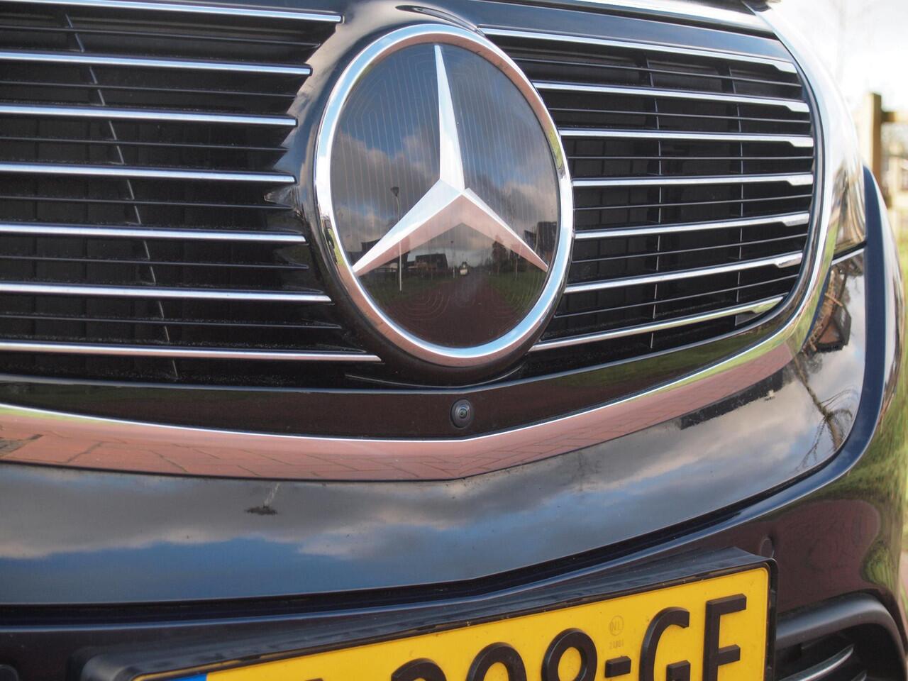 Mercedes-Benz EQC 400 4MATIC Business Solution Luxury 80 kWh | SOH 94% | Head-Up Display | Burmester Audio | 360 Camera | Schuifdak | Trekhaak |