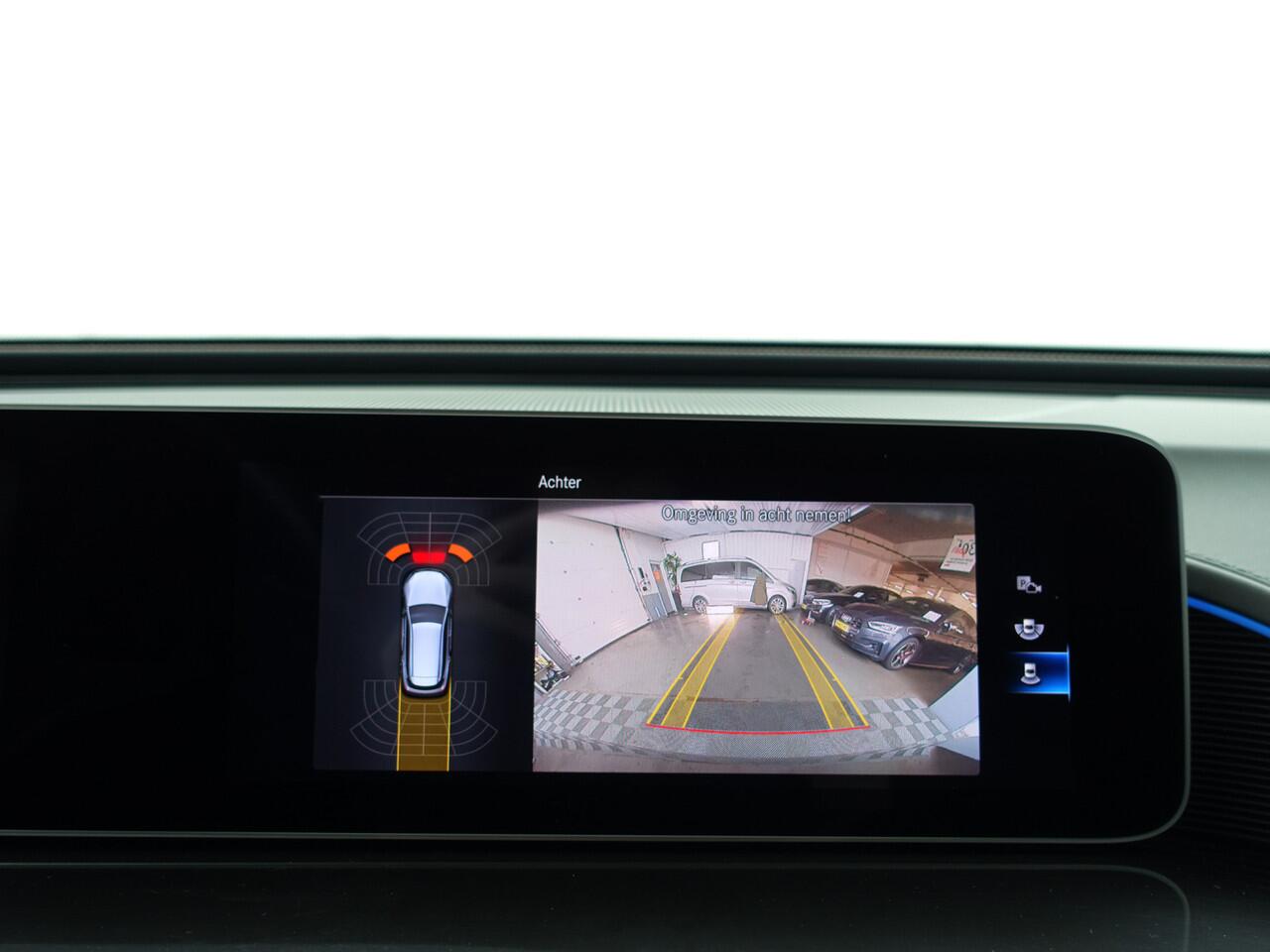 Mercedes-Benz EQC 400 4MATIC Night Edition 80 kWh Aut- Schuifdak, Sfeerverlichting, Standkachel, Park Assist, Park Pilot, Xenon Led, Carplay