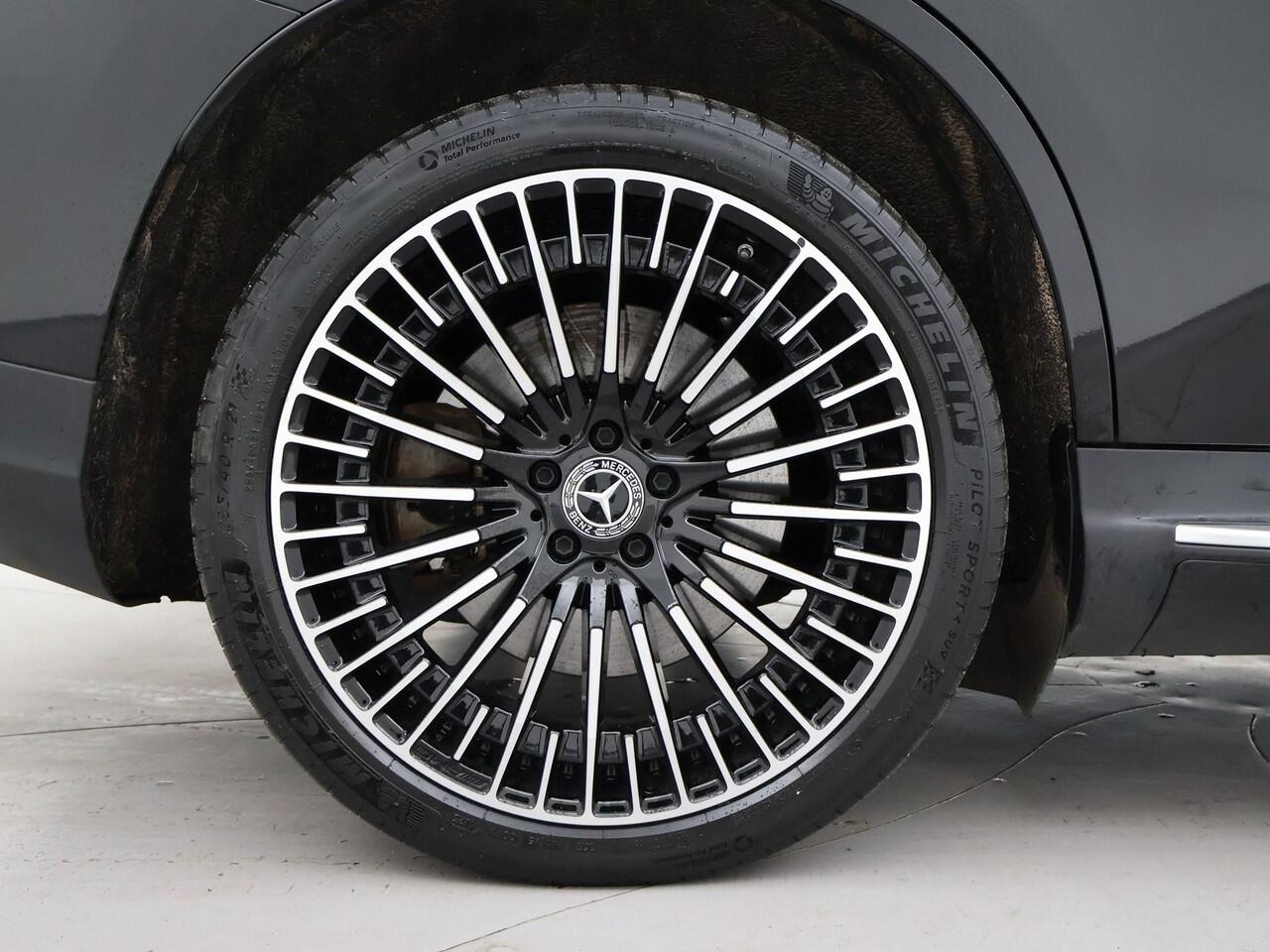 Mercedes-Benz EQC 400 4MATIC 408 PK AMG LINE 97% SOH + 21 INCH | SCHUIFDAK | HEAD-UP | TREKHAAK | 360 CAMERA | SFEERVERLICHTING