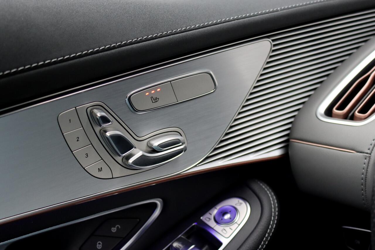 Mercedes-Benz EQC 400 4MATIC AMG Line Premium+ 80 kWh | 30.500,- | Distronic+ | Schuifdak | Memory | Burmester | Trekhaak | Multibeam LED | Leder | Surround Camera | Keyless Go |