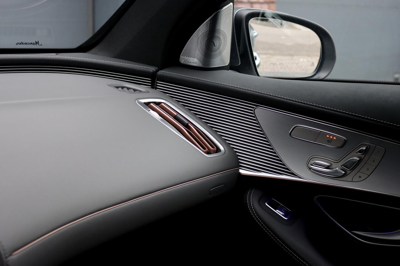 Mercedes-Benz EQC 400 4MATIC AMG Line Premium+ 80 kWh | 30.500,- | Distronic+ | Schuifdak | Memory | Burmester | Trekhaak | Multibeam LED | Leder | Surround Camera | Keyless Go |