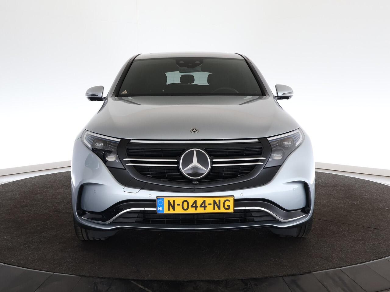 Mercedes-Benz EQC 400 4MATIC Premium Plus 80 kWh | SoH 93% | AMG | Pano | Leder |*