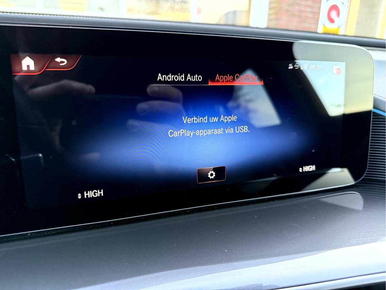 Mercedes-Benz EQC 400 4MATIC Business Solution Luxury 80 kWh SOH 94,7%, Leer, Carplay, Adap.cruise