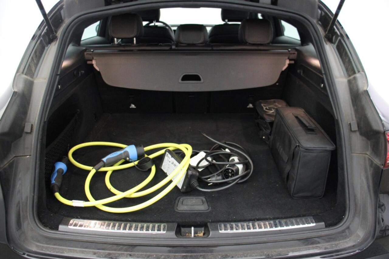 Mercedes-Benz EQC 400 4MATIC Business Solution Luxury 80 kWh - Carplay, Leer, Camera, SOH 95%