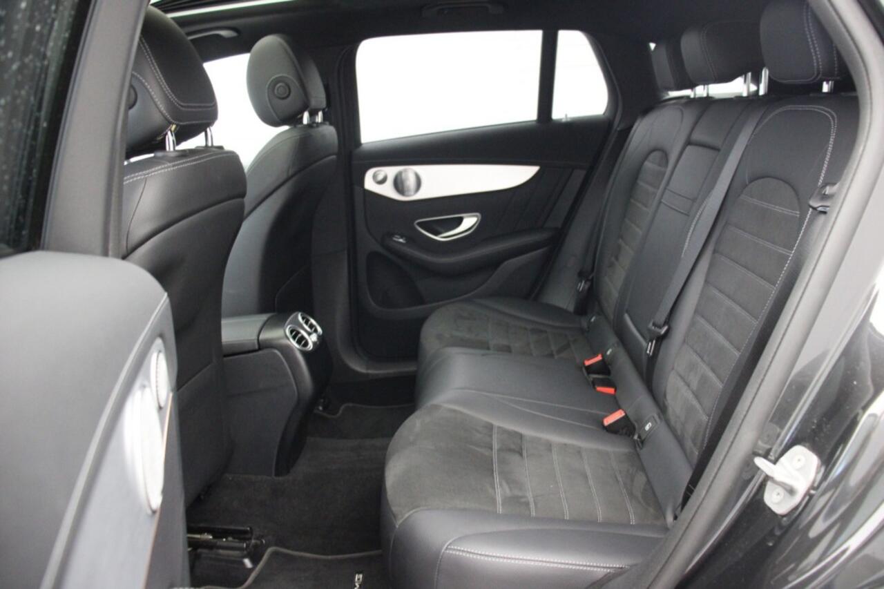 Mercedes-Benz EQC 400 4MATIC Business Solution AMG 80 kWh - Camera, Memory, Stoelverw. SOH 94%