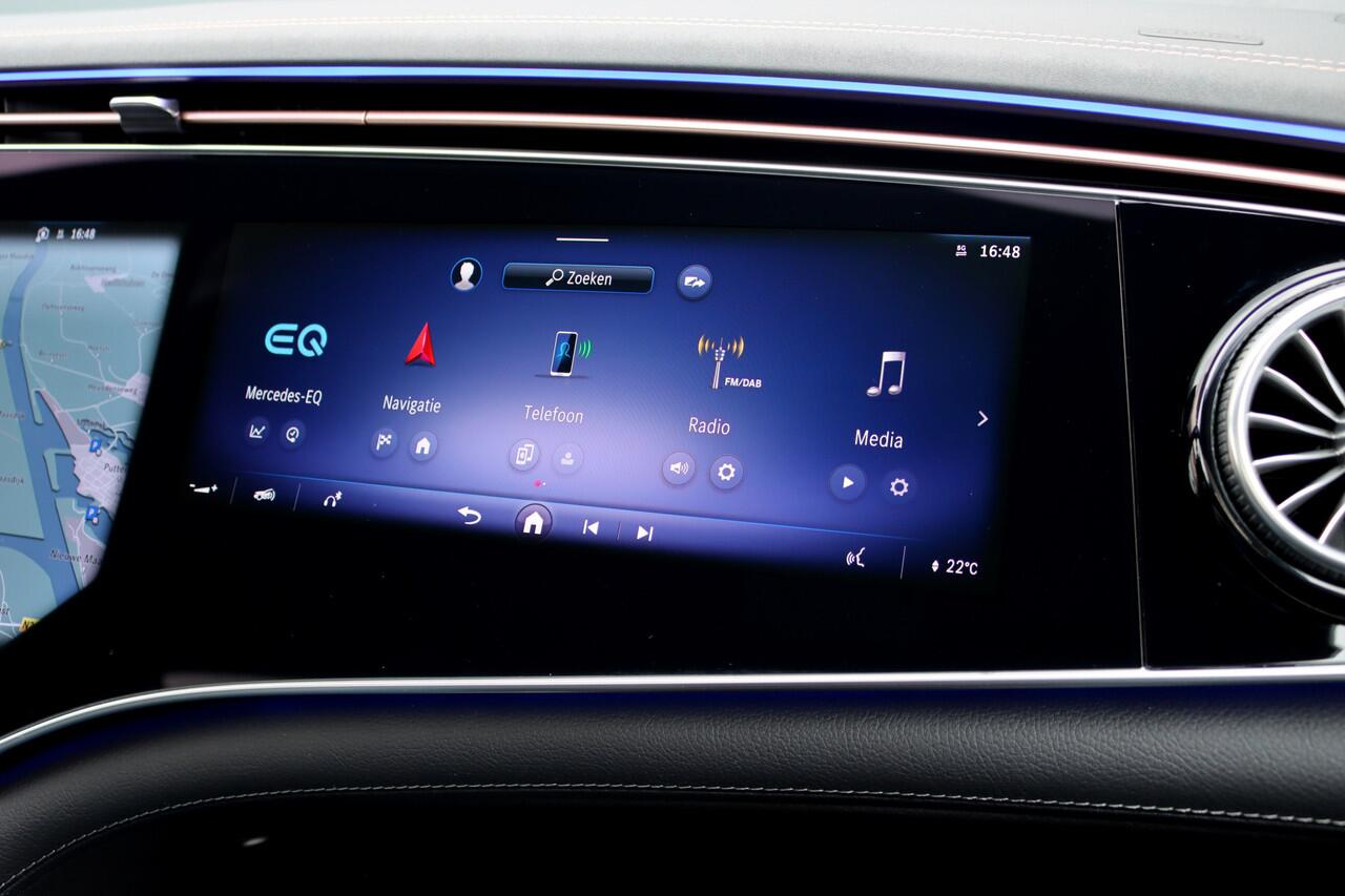 Mercedes-Benz EQE 300 Premium AMG Line 89 kWh | Hyperscreen | Airmatic | Distronic+ | Memory | Burmester | Digital Light | Panoramadak | Warmtepomp | Surround Camera | Augmented Reality | Leder | Keyless Go |