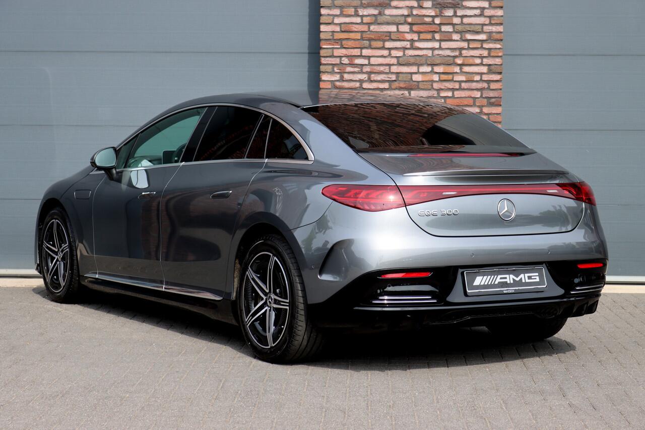 Mercedes-Benz EQE 300 AMG Line 89 kWh | Distronic+ | Memory | Keyless Go | Digital Light | Surround Camera | Augmented Reality | Verwarmd Stuurwiel | Stoelverwarming | Sfeerverlichting |
