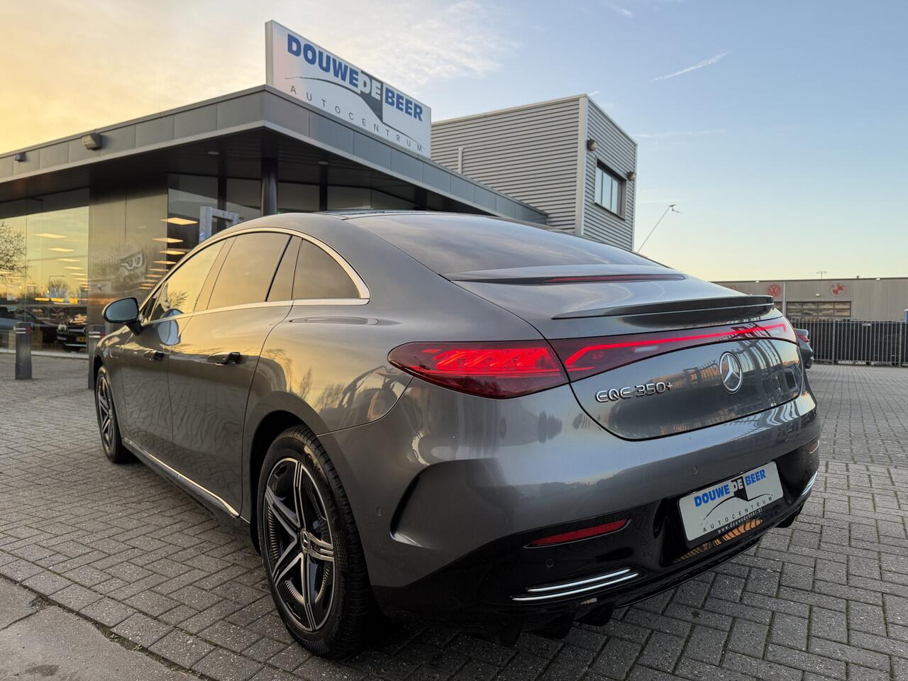 Mercedes-Benz EQE 350+ Launch Edition AMG Line 91 kWh Trekhaak | Memory | Distronic | Keyless