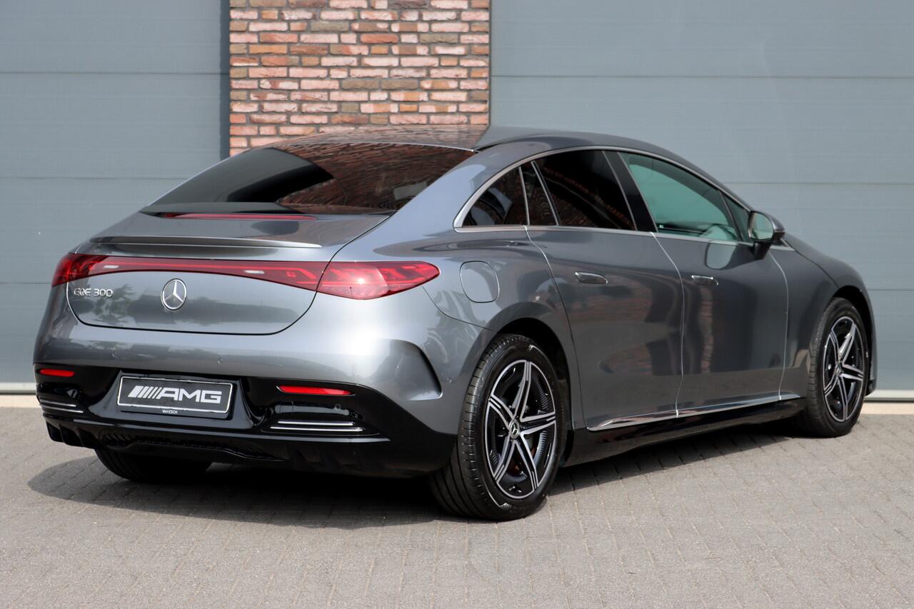 Mercedes-Benz EQE 300 AMG Line 89 kWh | Distronic+ | Memory | Keyless Go | Digital Light | Surround Camera | Augmented Reality | Verwarmd Stuurwiel | Stoelverwarming | Sfeerverlichting |