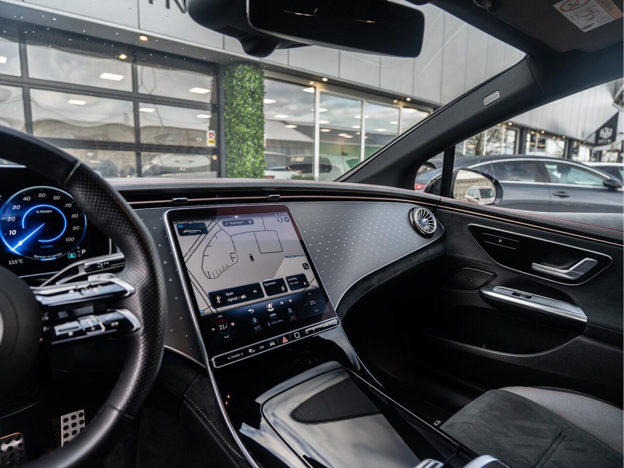 Mercedes-Benz EQE 300 AMG Line 89 kWh | 20" LMV | Burmester | 631 KM WLTP