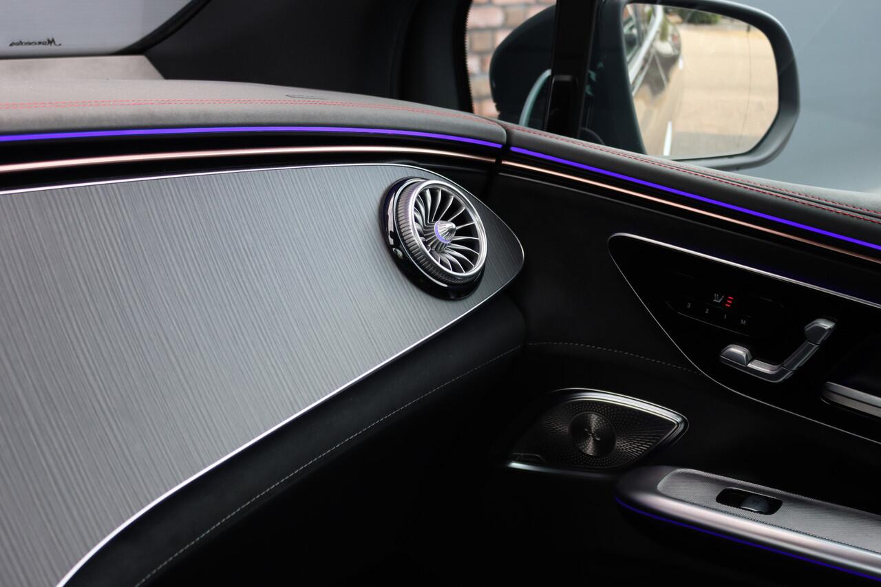 Mercedes-Benz EQE SUV 300 AMG Line 91 kWh | ex Btw. ¤ 59.500,- | Distronic+ | Memory | Panoramadak | Digital Light | Verwarmd Stuurwiel | Burmester | Warmtepomp | Keyless Go | Augmented Reality |