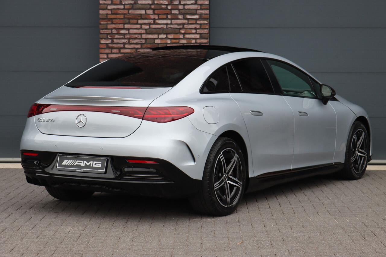 Mercedes-Benz EQE 300 AMG Line 89 kWh | Panoramadak | Distronic+ | Burmester | Memory | Leder | Surround Camera | Digital Light | Keyless Go | Warmtepomp |