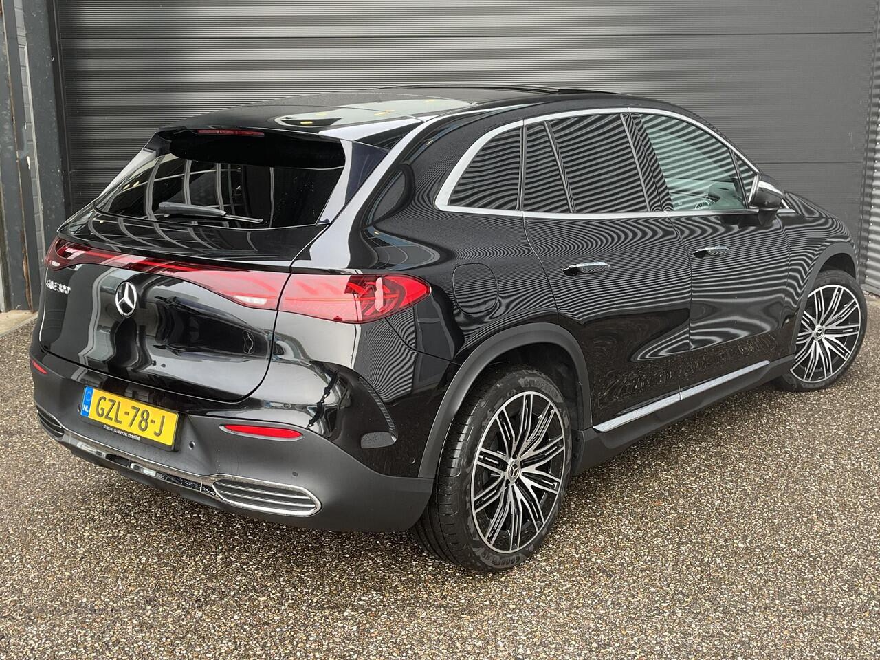 Mercedes-Benz EQE SUV 300 Sport Edition LIMITED | AMG Line | Panoramadak | Trekhaak | 360° Camera | Apple CarPlay | Android Auto | DISTRONIC PLUS | Dodehoekassistent | Elektrisch Verstelbare Voorstoelen + Memory | Stoelverwarming | Sfeerverlichting