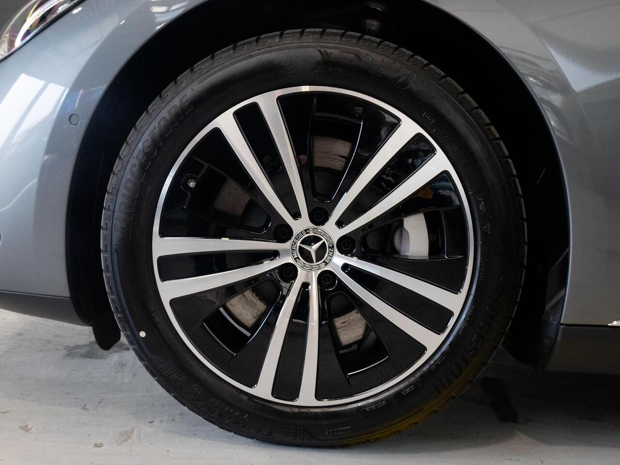 Mercedes-Benz EQE Limousine 300 Business Edition 90 kWh Panorama dak