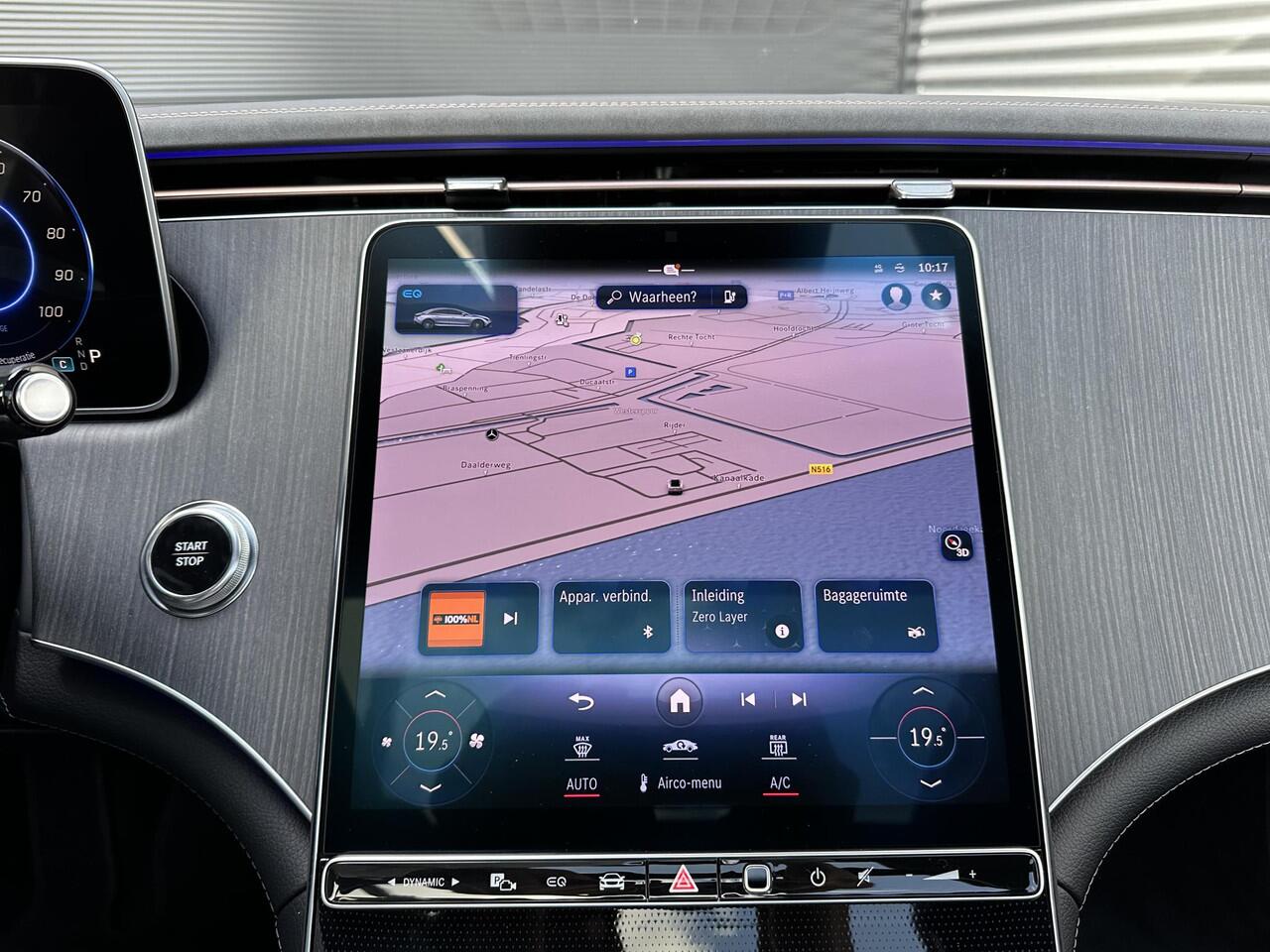 Mercedes-Benz EQE 300 | Panoramadak | Luxury | Achteruitrijcamera | Memorystoelen Verwarmd | Sfeerverlichting | Apple & Android Carplay