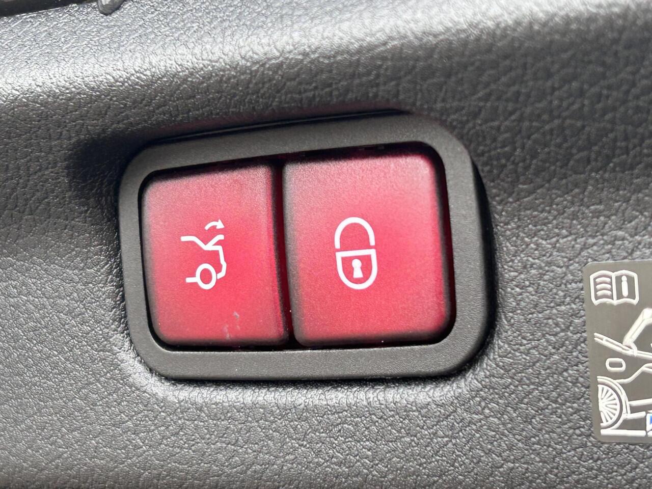 Mercedes-Benz EQE 300 AMG | Head-Up Display | Panoramadak | Achteruitrijcamera | Sfeerverlichting | Memorystoelen |Stoelverwarming | Apple & Android Carplay