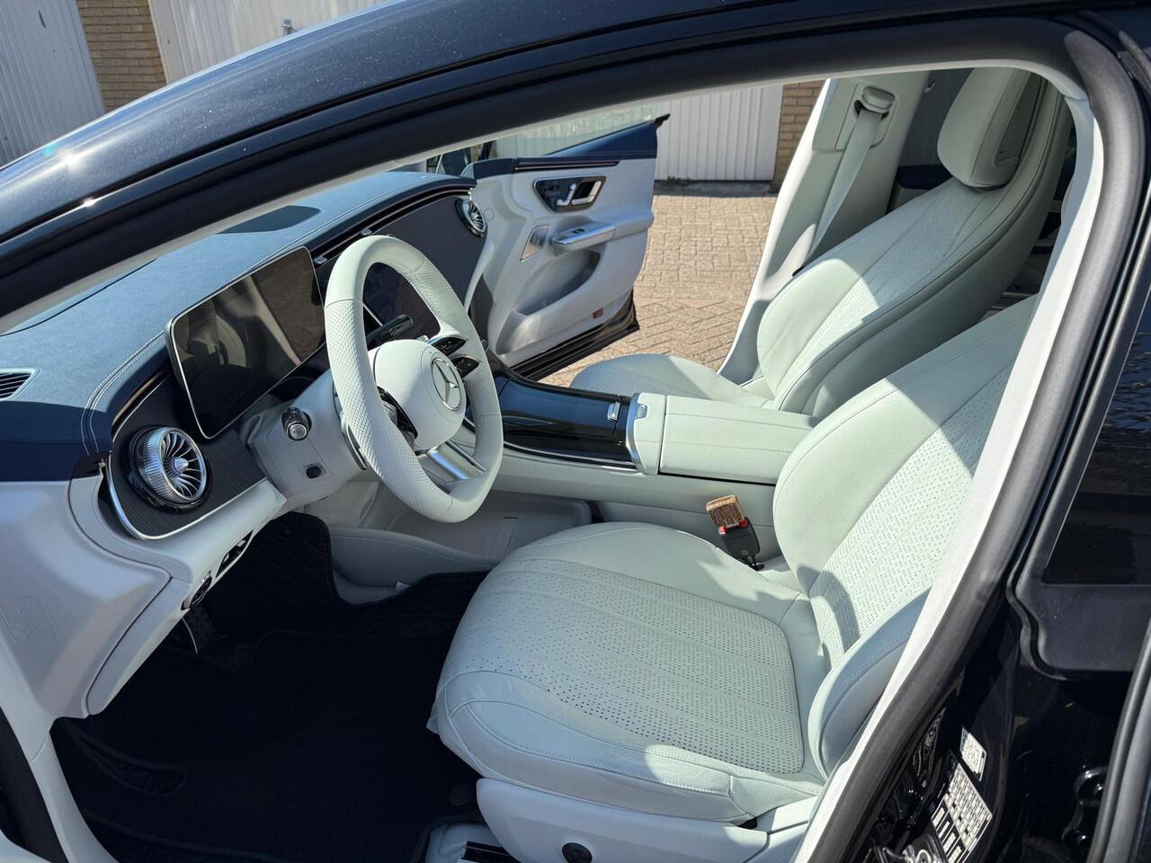 Mercedes-Benz EQE 300 AMG Line 89 kWh Bezichtiging op vooraf gemaakte afspraak