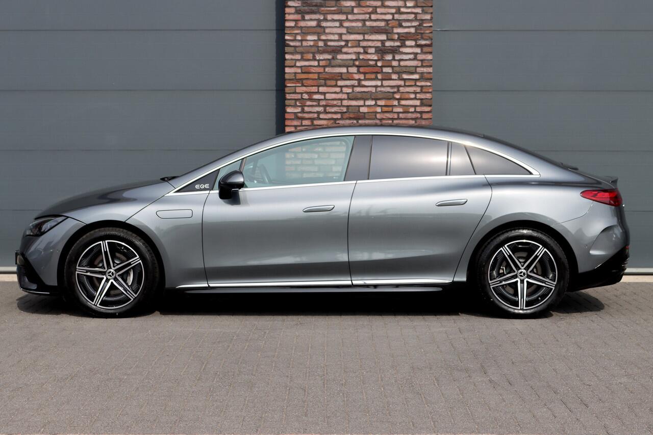 Mercedes-Benz EQE 300 AMG Line 89 kWh | Distronic+ | Memory | Keyless Go | Digital Light | Surround Camera | Augmented Reality | Verwarmd Stuurwiel | Stoelverwarming | Sfeerverlichting |