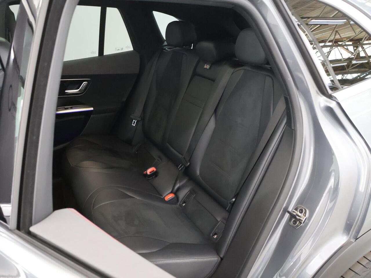 Mercedes-Benz EQE SUV 350+ AMG Line 91 kWh | Panoramadak | Trekhaak | Burmester | Memory stoelen | Luchtvering | Rijassistentiepakket | Stuur/stoelverwarming |