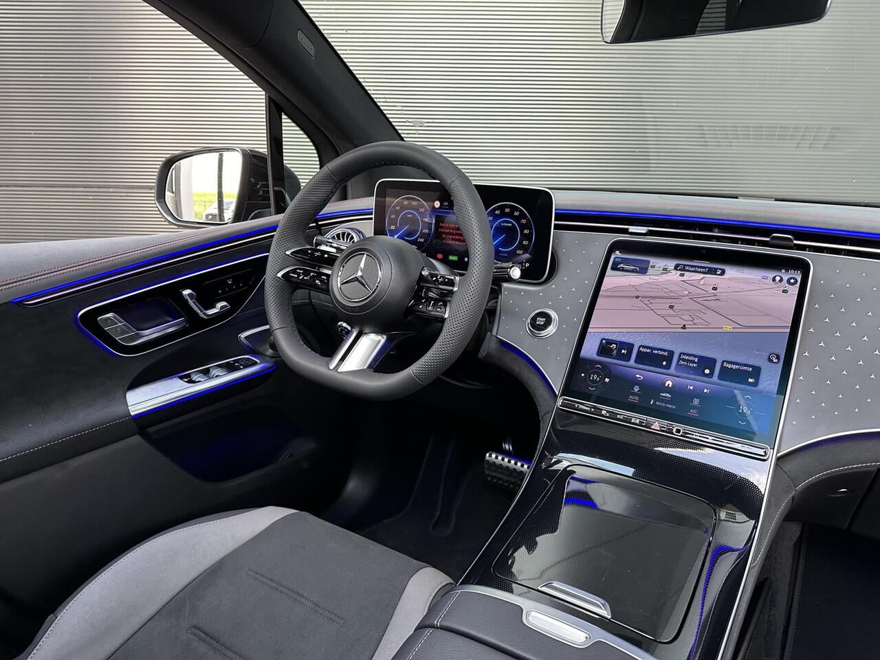 Mercedes-Benz EQE SUV 350+ AMG Line | Premium Pakket | Night Pakket | Rijassistentie Pakket Plus | Panoramadak | Burmester 3D Surround Sound | 360° Camera | Head-up Display | DISTRONIC Afstandsassistent | Verkeersbordenassistent | DIGITAL LIGHT | Elektrisch Verstelbare Sto