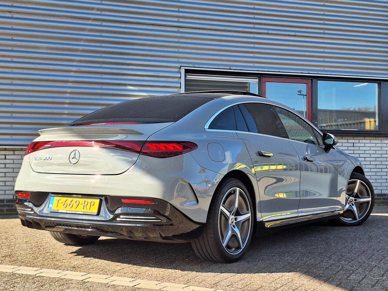 Mercedes-Benz EQE 300 Sport Edition | Panoramadak | Achteruitrijcamera | Memory pakket | Keyless-GO | Sfeerverlichting | Elektrische achterklep