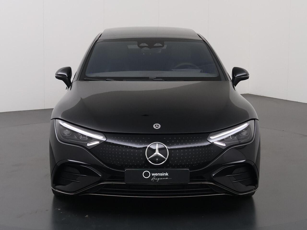 Mercedes-Benz EQE 300 Business Solution AMG 90 kWh | Panoramisch schuifdak | Burmester | AIRMATIC | MBUX augmented reality | Premium Pakket | Akoestisch comfortpakket |