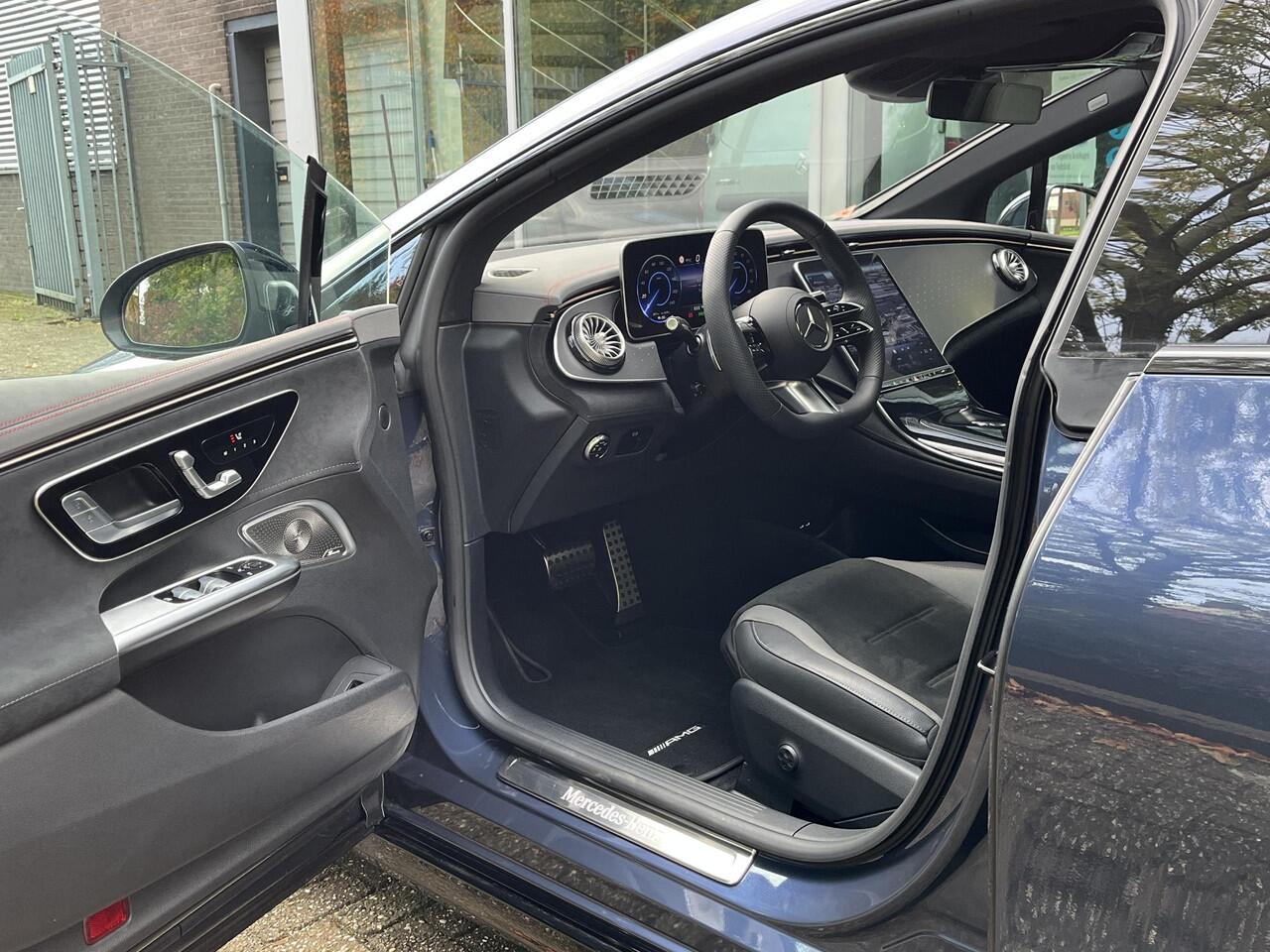 Mercedes-Benz EQE 350 AMG Line | Night Pakket | Panoramadak | Rijassistentie Pakket Plus | AIRMATIC Luchtvering | Burmester 3D Surround | 360° Camera | DIGITAL LIGHT | Elektrisch Verstelbare Stoelen + Memory | Apple CarPlay | Android Auto | Sfeerverlichting | Stoelverwarm