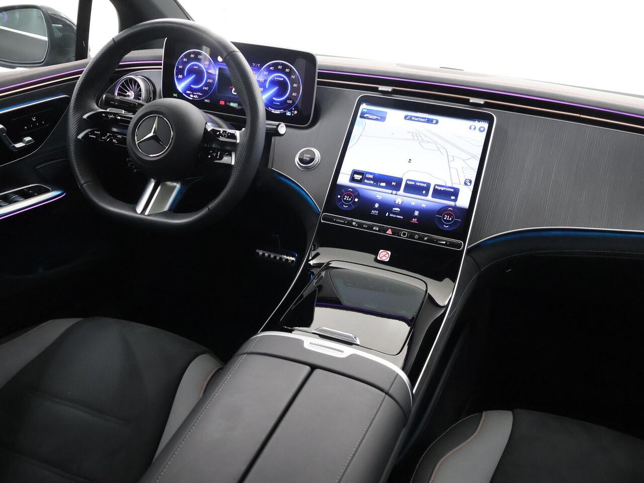 Mercedes-Benz EQE 300 AMG Line 89 kWh | Sfeerverlichting | Panoramadak | Rode gordels | Memory |