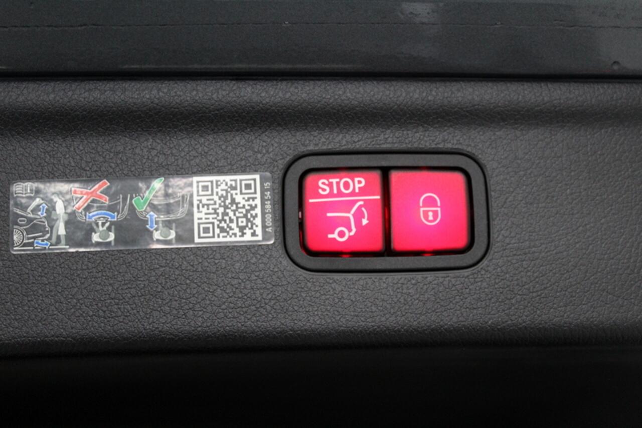 Mercedes-Benz EQE SUV 350 4Matic AMG Line 91 kWh, PANORAMADAK | ELEC-TREKHAAK | LUCHTVERING | BURMESTER SOUND