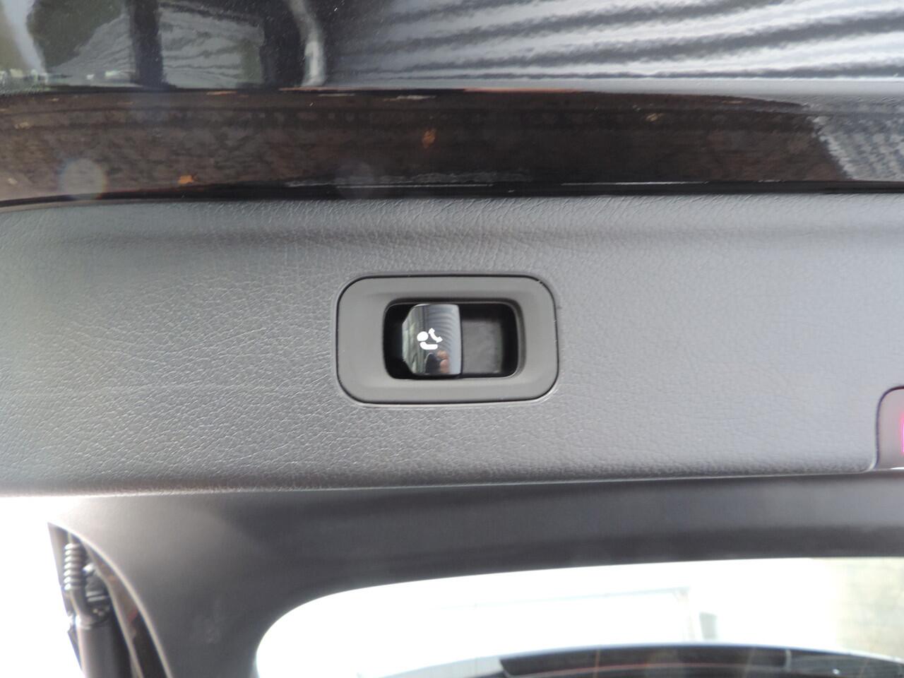 Mercedes-Benz EQE SUV 350 4Matic Business Edition 91 kWh panoramadak trekhaak