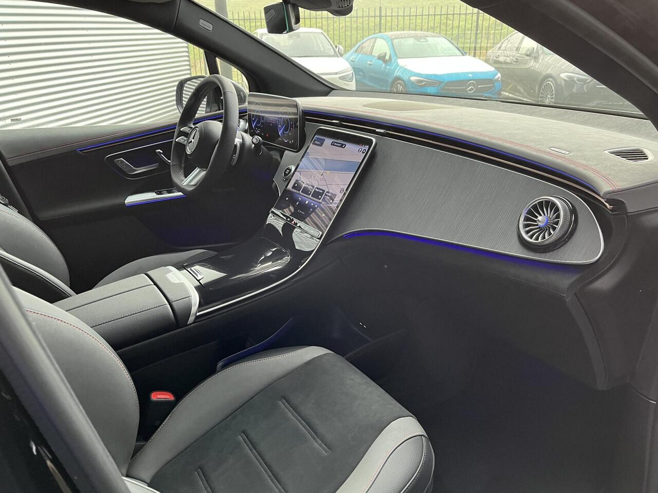 Mercedes-Benz EQE SUV 300 Sport Edition LIMITED | AMG Line | Panoramadak | Trekhaak | 360° Camera | Apple CarPlay | Android Auto | DISTRONIC PLUS | Dodehoekassistent | Elektrisch Verstelbare Voorstoelen + Memory | Stoelverwarming | Sfeerverlichting