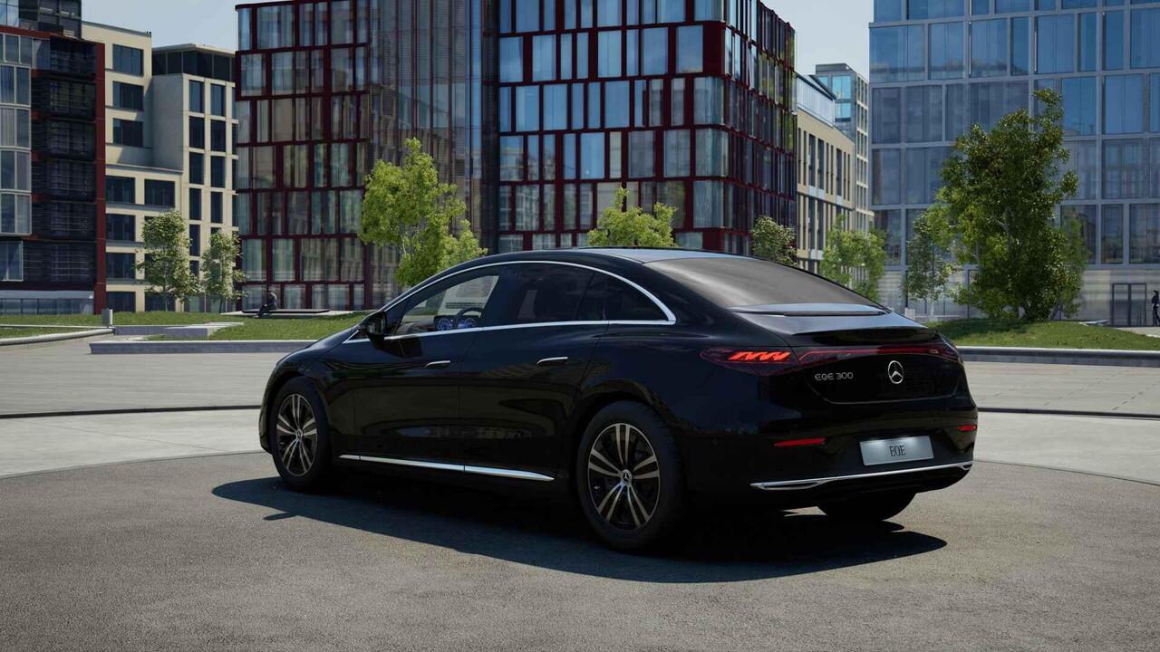 Mercedes-Benz EQE 300 Business Line 89 kWh | Panoramadak | Winter pakket | Memory pakket |