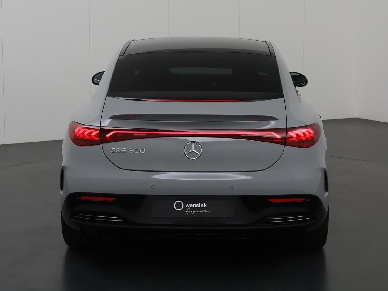 Mercedes-Benz EQE 300 Sport Edition | Panoramadak | Winterpakket | Burmester Sound | Rij-assistentiepakket | 19-Inch AMG | Night pakket