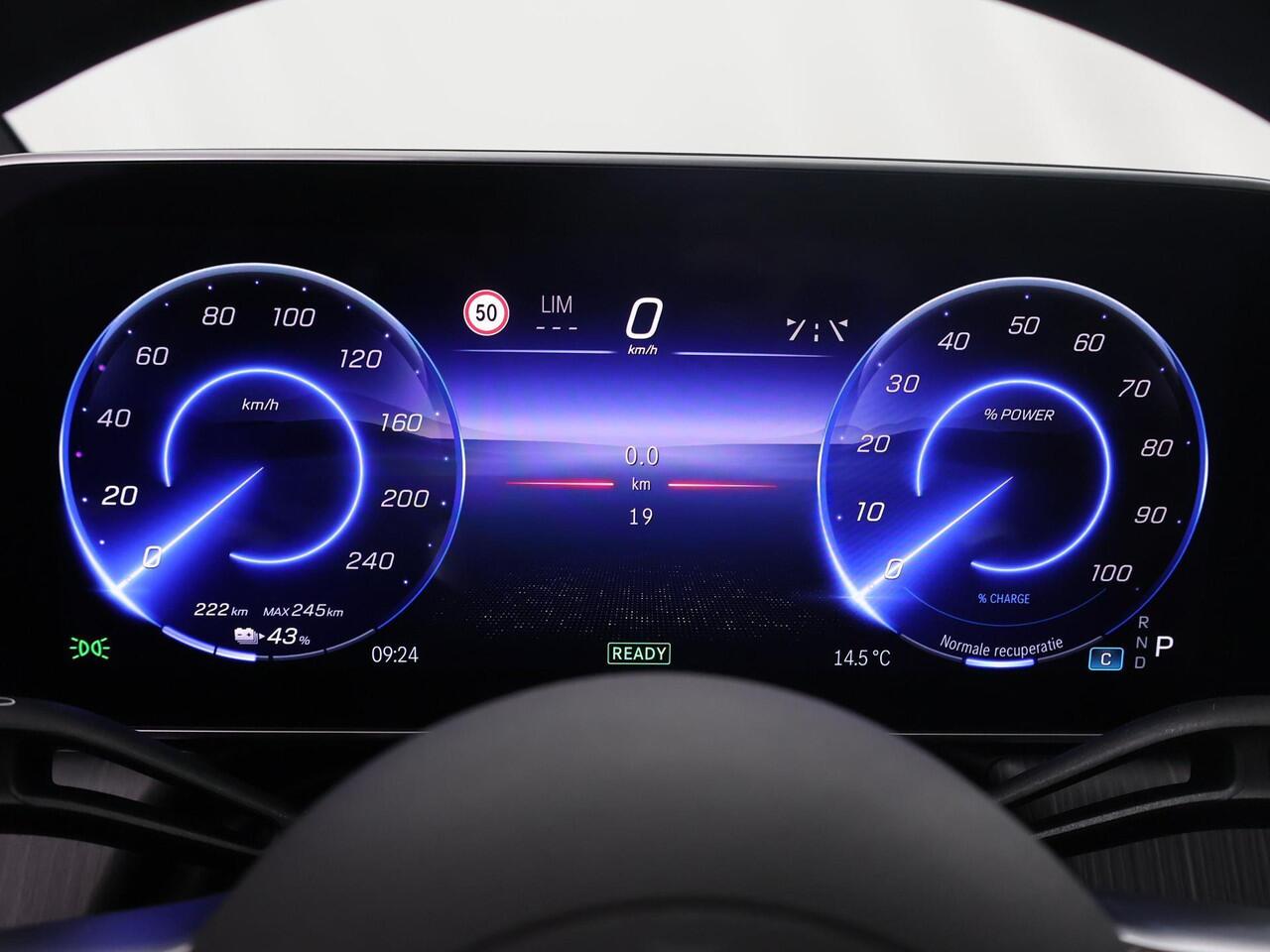 Mercedes-Benz EQE 300 Sport Edition | AMG Line | Panoramadak | Nightpakket | Rijassistentiepakket | Luchtvering | Winter pakket | Premium sfeerverlichting | 21 Inch Mulitspaaks