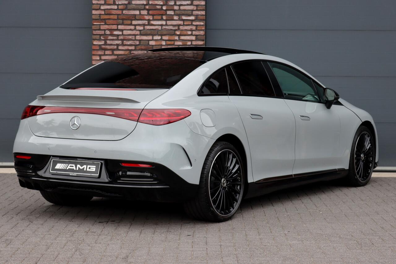 Mercedes-Benz EQE 300 AMG Line 89 kWh | Hyperscreen | Achterasbesturing | Distronic+ | Panoramadak | Burmester | Digital Light | Verwarmd Stuurwiel | Warmtepomp | Luchtkwaliteitspakket |