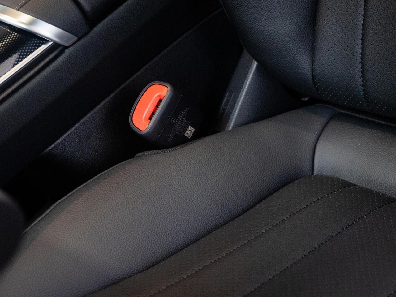 Mercedes-Benz EQE Limousine 300 Business Edition 90 kWh Panorama dak