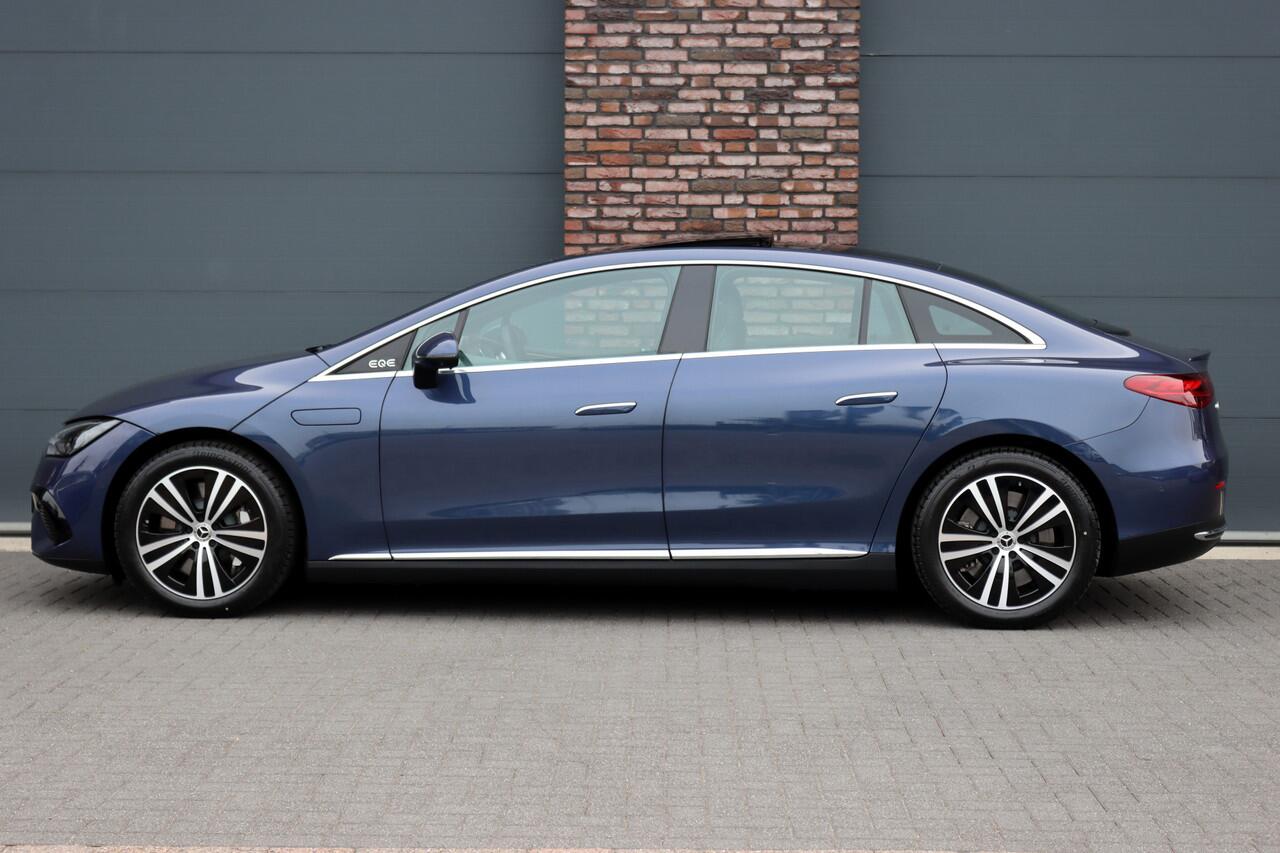 Mercedes-Benz EQE 300 Business Line 89 kWh | Luchtvering | Achterasbesturing | Burmester | Panoramadak | Distronic+ | Leder | Memory | Stuurwiel Verwarmd | Digital Light | Keyless Go |